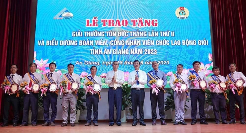 giai thuong ton duc thang tinh an giang la thu II 2023 le duc anh 3